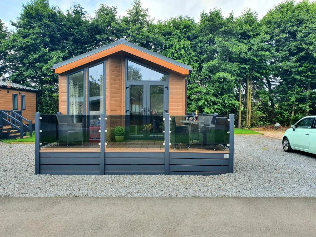 Grand Eagles Luxury Lodge, Auchterarder 珀斯 外观 照片